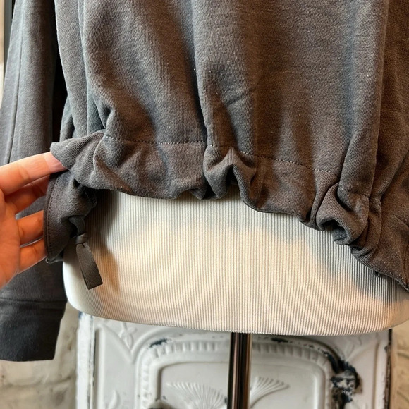 Fabletics | High Neck Cropped Sweatshirt - Picture 4 of 7